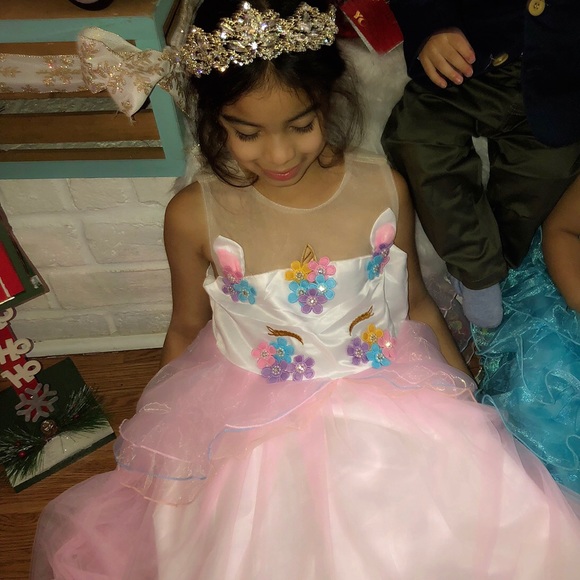 Pink unicorn dress - Picture 2 of 4